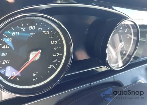 2017 Mercedes-Benz E 300 z USA, uszkodzony, nr VIN WDDZF4JB4HA206334